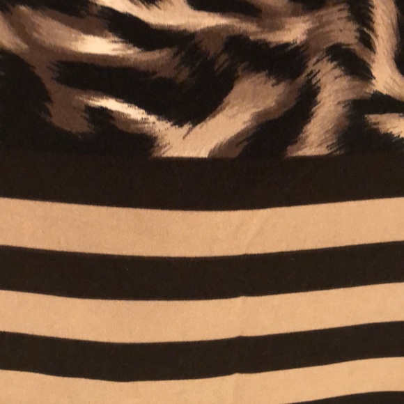 Women’s Uptown Vibe Top - Picture 3 of 4